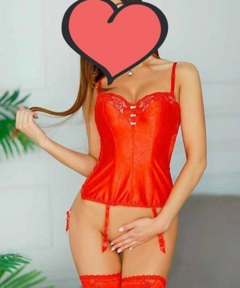 Нина, 28